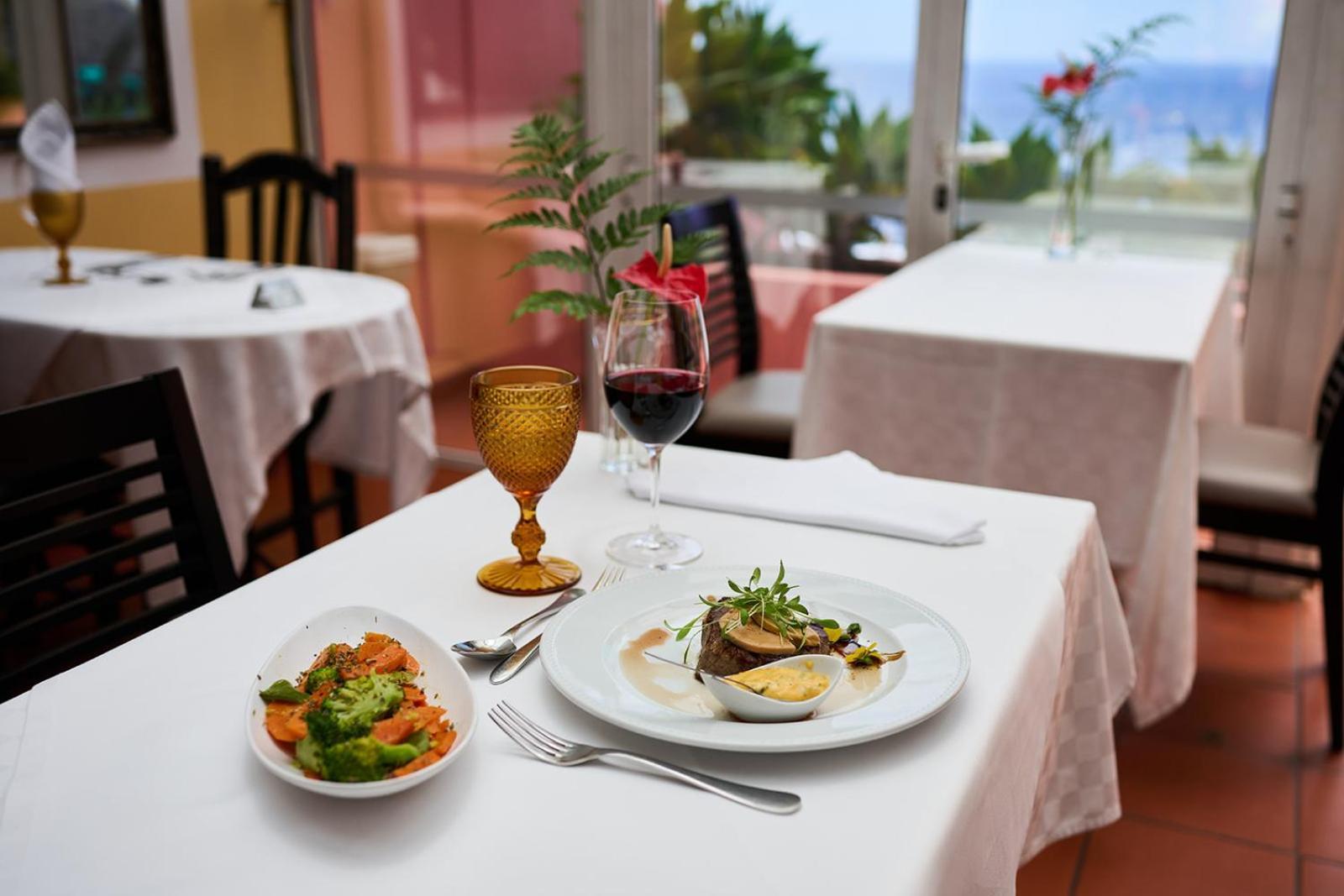 Inn & Art Madeira Caniço Εξωτερικό φωτογραφία