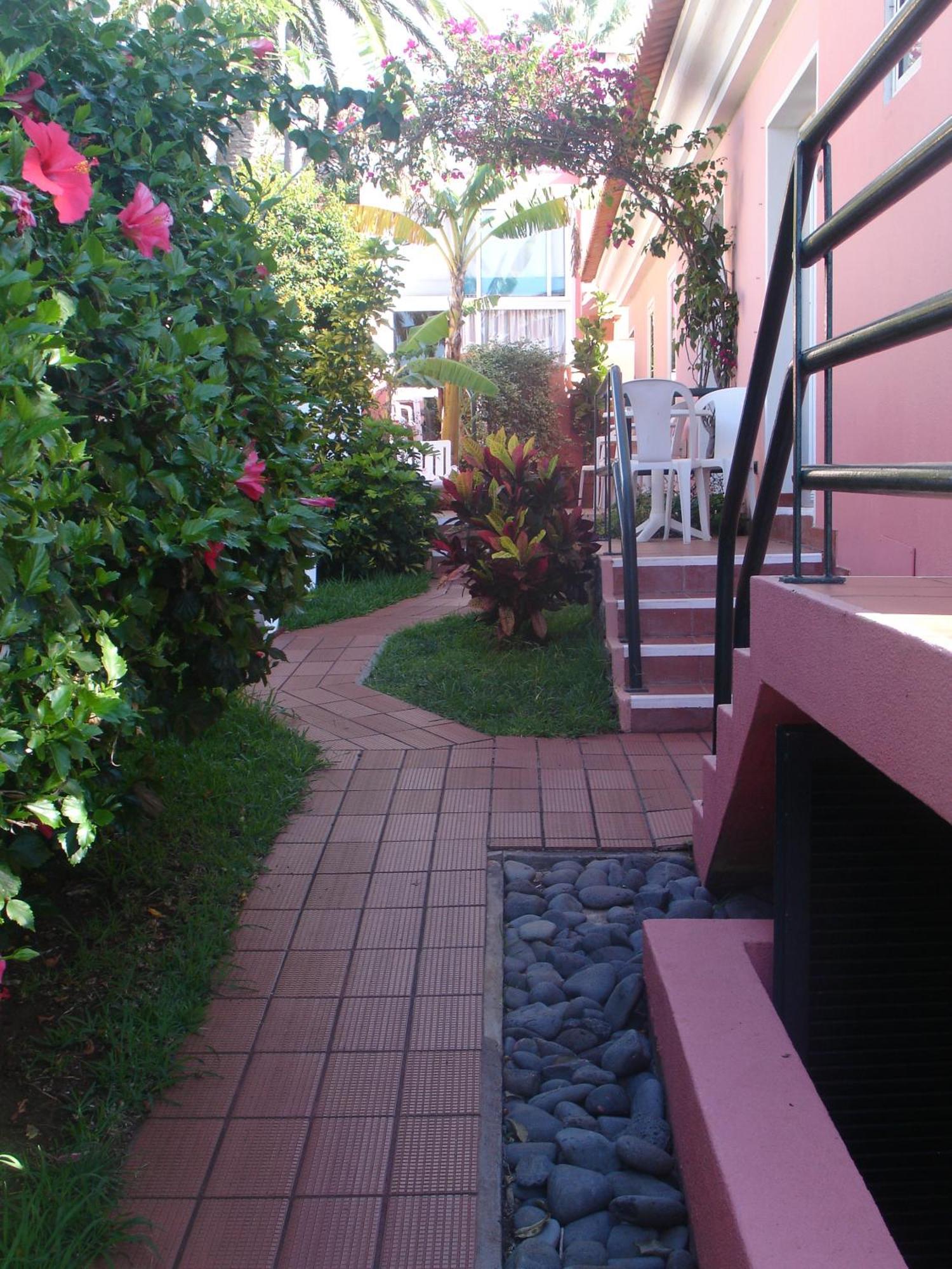 Inn & Art Madeira Caniço Εξωτερικό φωτογραφία