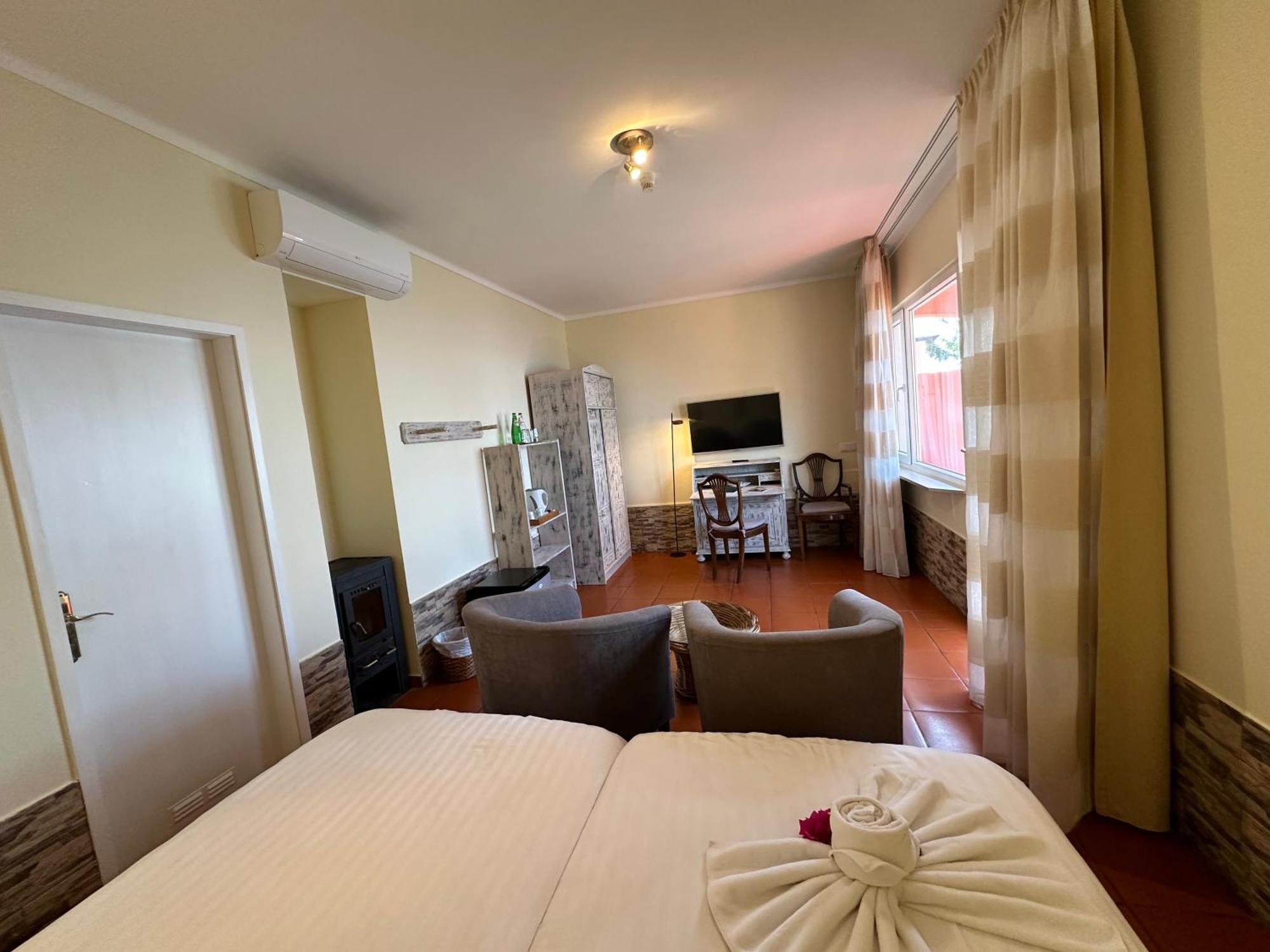 Inn & Art Madeira Caniço Εξωτερικό φωτογραφία